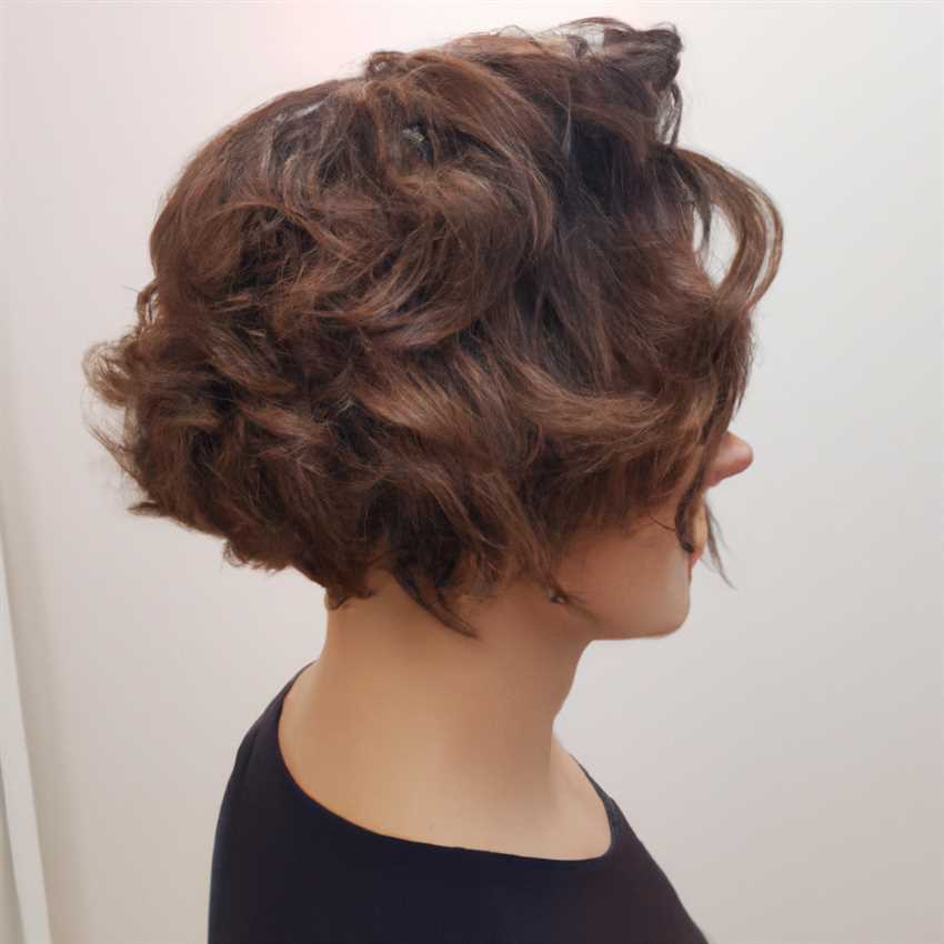 Какие короткие стрижки подходят для кудрявых волос