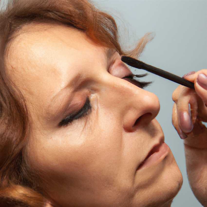 Какие глаза накрасить для получения строгого и делового образа