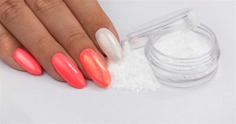 Криейтивные идеи маникюра с перламутровым лаком