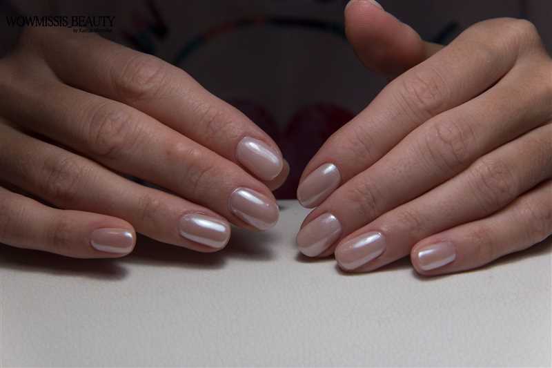 Загадочная красота: перламутровый или глянцевый лак – какой вариант выбрать для неровных ногтей?